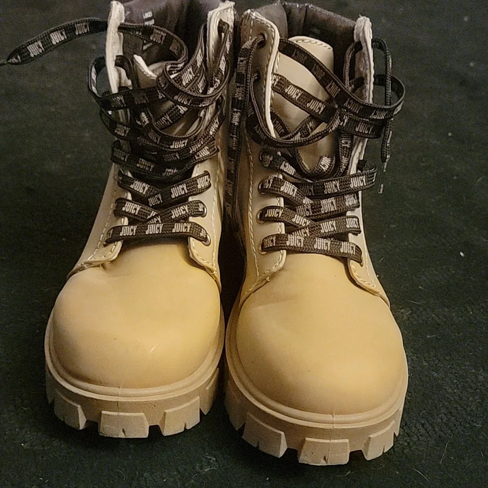Boots - Picture 2 of 4